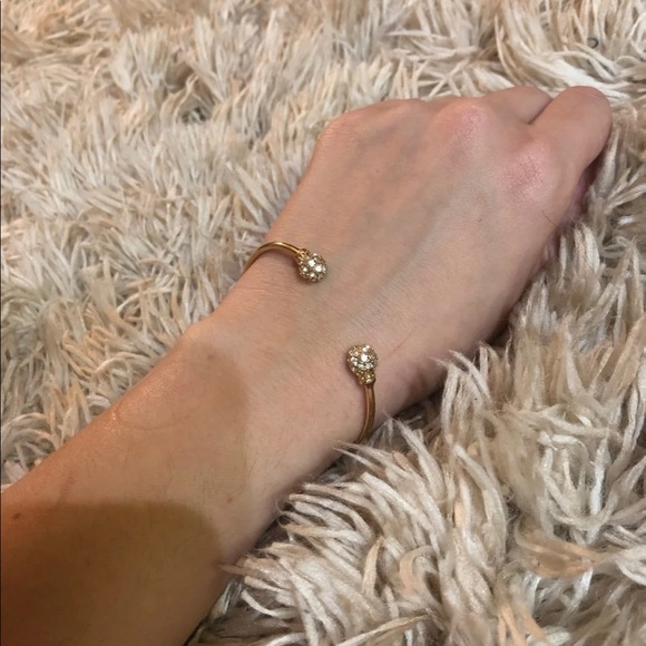 Open Gold Bracelets - Picture 3 of 9